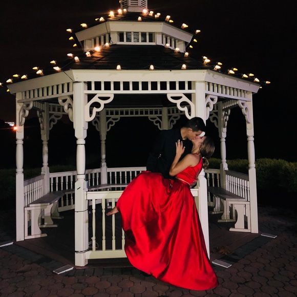 Prom Dress - Picture 4 of 6